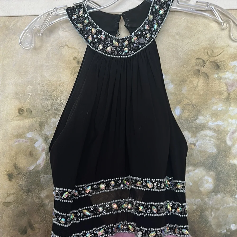 Dress - Picture 6 of 10